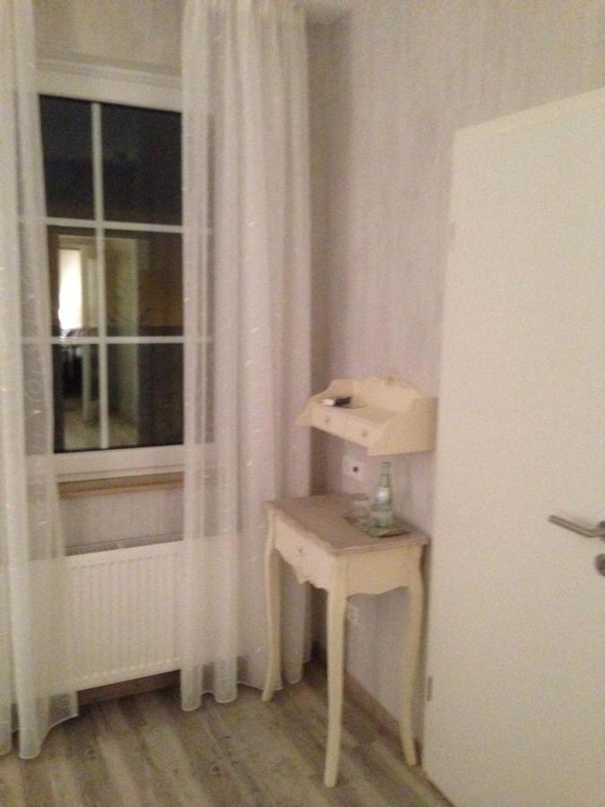 Haus Loewe Отель Фрехен