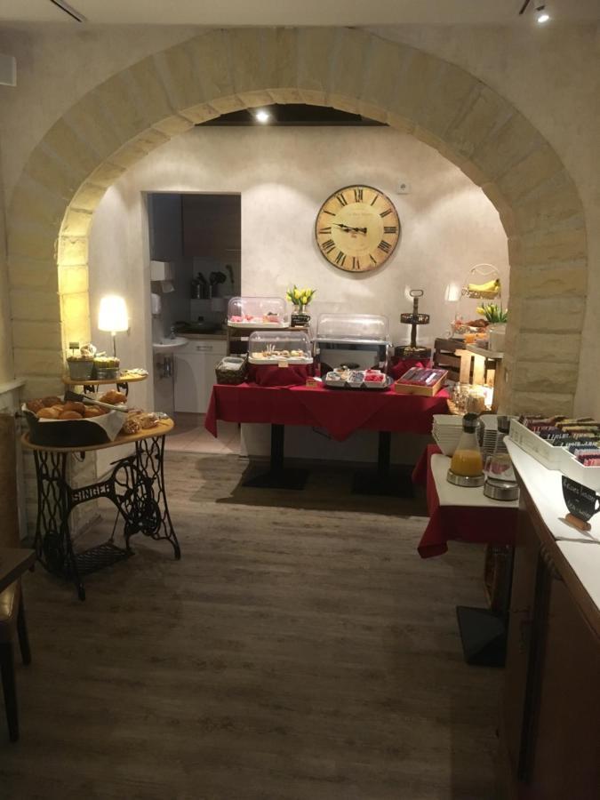 Haus Loewe Отель *
